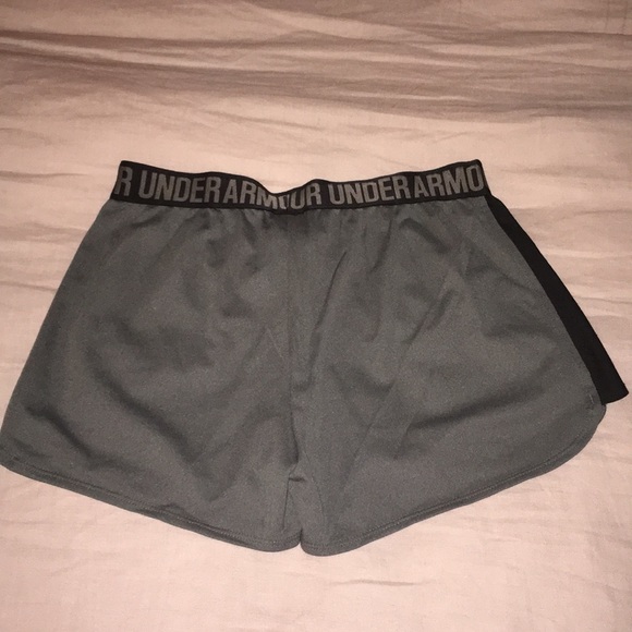 NWOT gray Under armor shorts - Picture 3 of 3